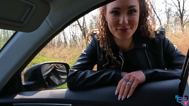 Effe e Emme en escena de morena de Verified Amateurs