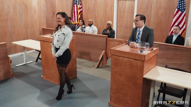 Modelo capa de revista Cherie Deville estrelando em de quatro filme