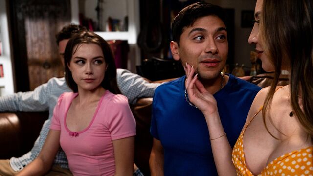 Glatte Haare Sexfilm mit gefälliger Selena Love und Melissa Stratton von Pure Taboo