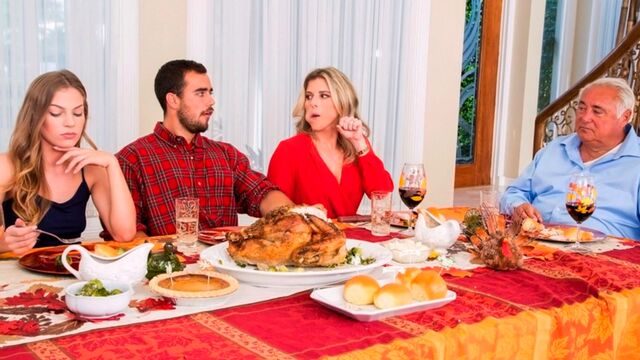 Ffm दृश्य Moms Bang Teens से कामुक Cory Chase और Sydney Cole के साथ