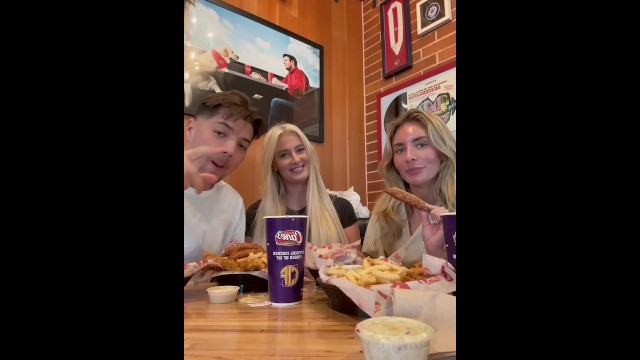 Peccaminosa Bonnie Blue e Sophia Isabella in trailer adolescente