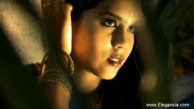 Beauty nymph's milf clip