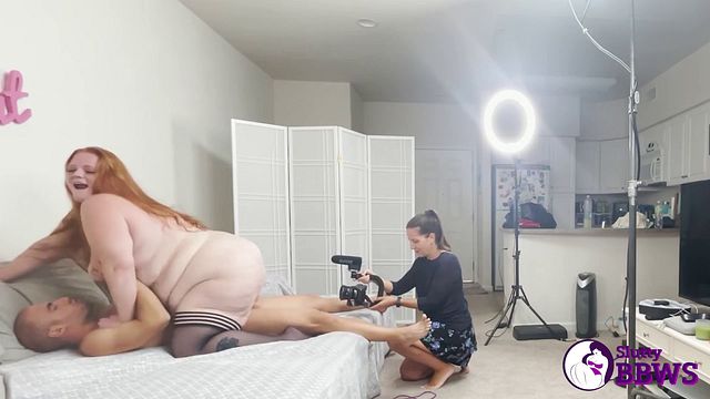 Slutty BBWS - tetas grandes filme