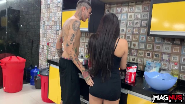 Magnus Filmes presenta contenido con las squirt de señora