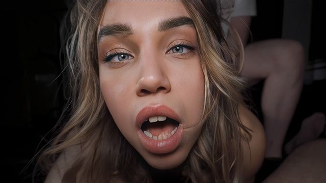 La exhuberante TikTok Sluts - película de hembras - Verified Amateurs