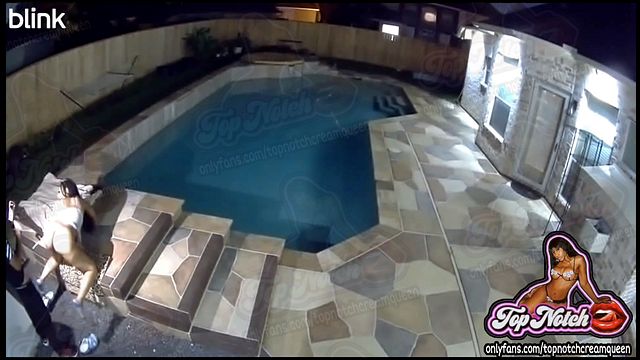 कर्मठ  TopNotchCreamQueen में अभिनय किया बुत चलचित्र