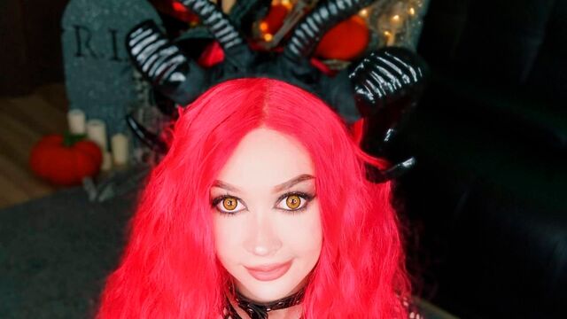 Purple Bitch featuring Purple Bitch's anal porn