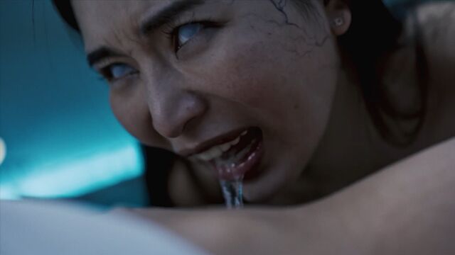 Pulchritudinous Josephine Jackson at aliens trailer