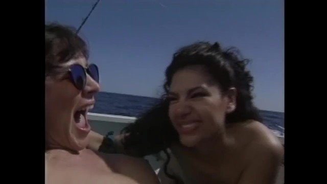 Créature de rêve dans porno talons hauts de LESBIAN GIRLFRIENDS