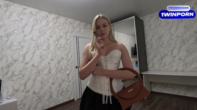 Verified Amateurs प्रस्तुत करता है Arisha Mills का काउगर्ल वीडियो