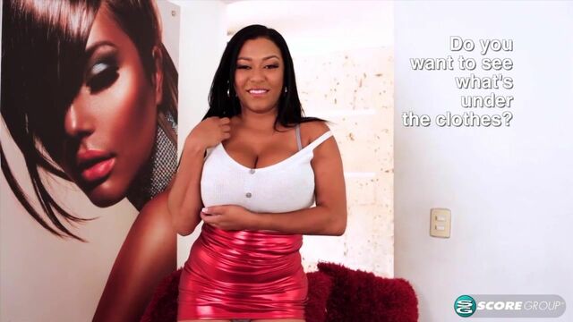 Latina - vidéo gros culs