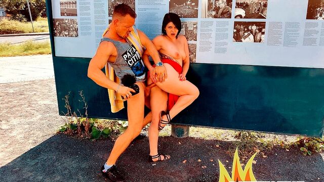 Mira xxx con la graciosa About Mini Hotcore