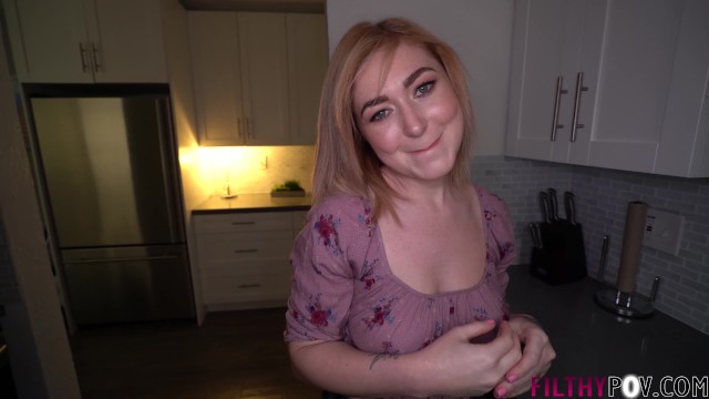 Mira película con la caliente Callie Black