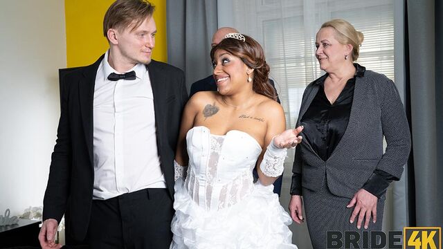 Vicky का MILF विड.