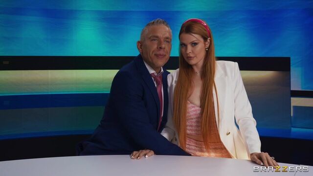 Watch cute Elly Clutch's scene