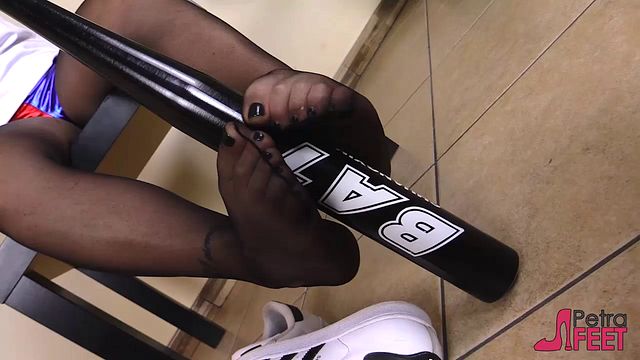 Harley Quinn em solo gravação no Cosplay Feet