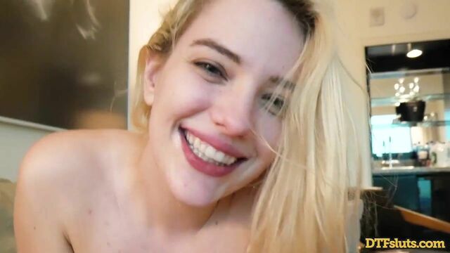 DTF Sluts - boquete pornô