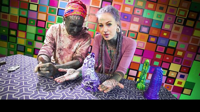 Dirty Dreaz présente action jouets de Anuskatzz et Lily Lu