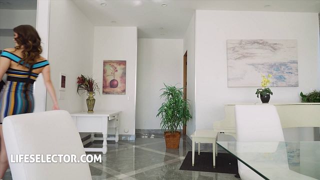 Pornographie de plan à 3 avec la céleste Ella Reese et Melody Marks de Life Selector