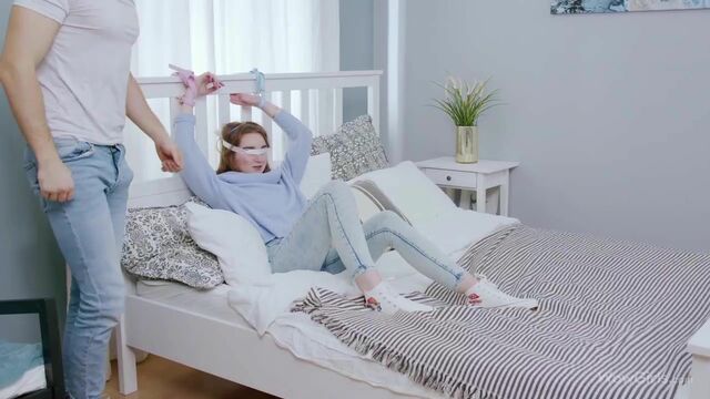 Adele Hotness in azione missionaria di WOW Girls