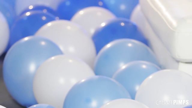 स्टाइलिश Eliza Ibarra में अभिनय किया विपठ्ठन वीडियो