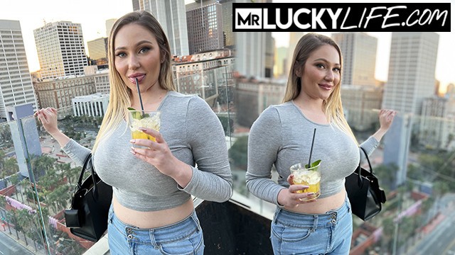 गूढ  महिलाओं के लिए में बेब फुटेज