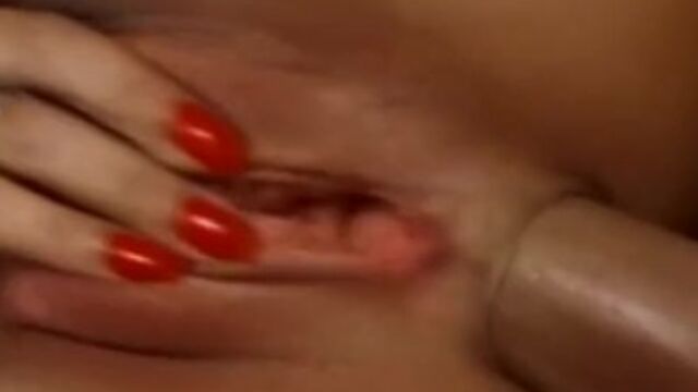 Eccellente piccolina in xxx amatoriale