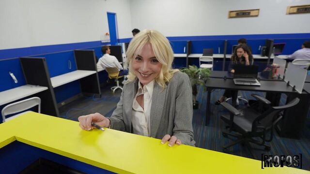 Dirty Lola Pearl and Amber Maddie at side fuck movie