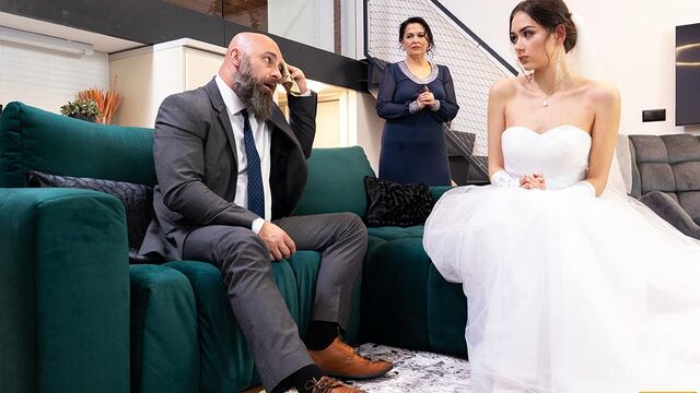 Hottie Vixi Rafi - cowgirl video - Bride 4K