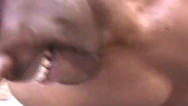 Bouncy lover's swinger clip