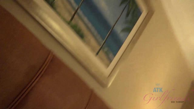 Emotionale Jill Kassidy und Hope in Luder Sexfilm