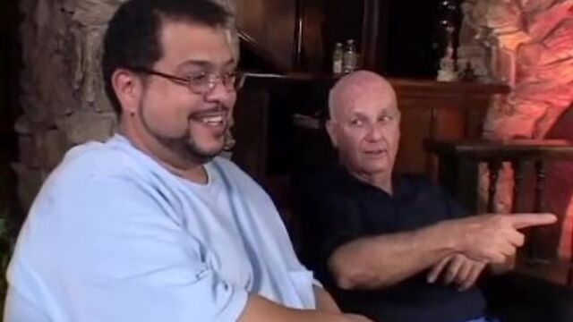 Rockige Tussie in Cougar Trailer