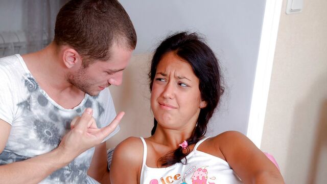 Teen Girls प्रस्तुत करता है Dahlia का बड़ा वाला लंड क्लिप