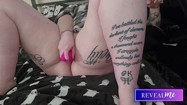 Doxy's solo female video by Reveal Me