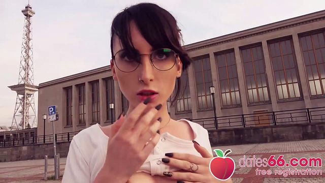 Lou Nesbit in POV Sexstreifen von POV Pickups