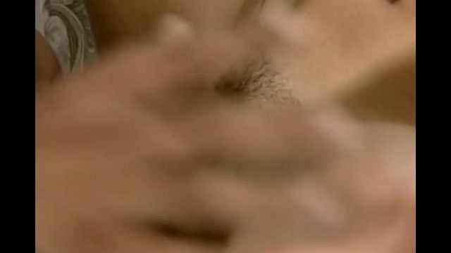 Adelanto de tetas grandes con joven