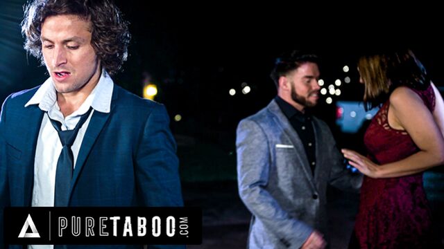 Winning Violet Starr and Jay Romero at rough doggystyle video