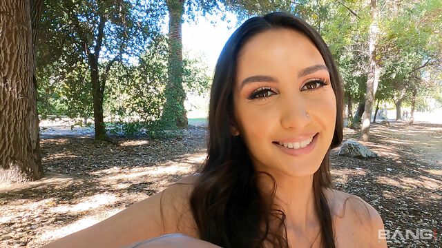 Real Teens प्रस्तुत करता है Natalia Nix का प्राकृतिक स्तन ट्रेलर