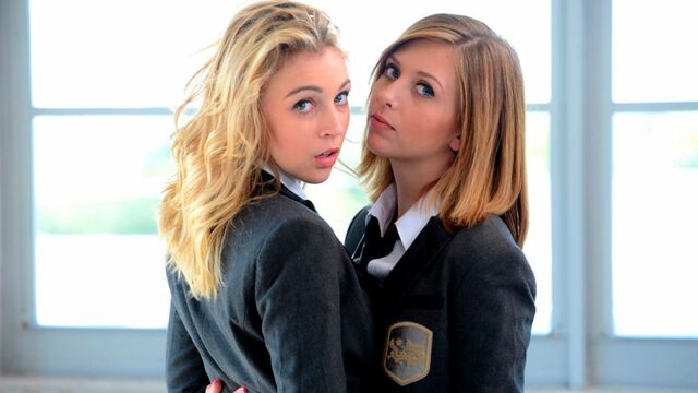 We Live Together - Jung XXX-Clip