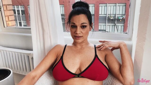 Twistys - Amateur Clip