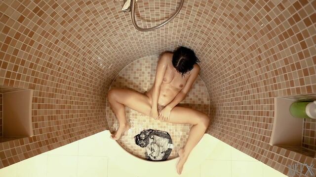 Jasmine Jazz in Glatte Haare Sexfilm von MetArt X