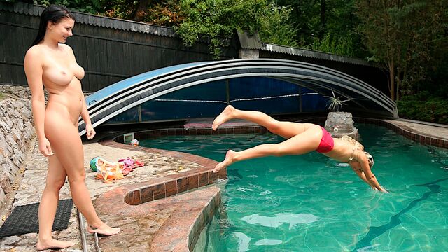 La despampanate Jenny Simons y Lucy Li en rodaje de oral