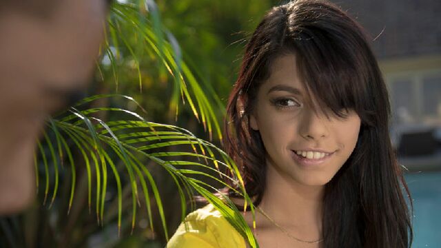 Keira und Katy's Natürliche Titten Sexstreifen