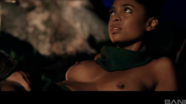 Vidéo de black avec l'époustouflante Luna Corazon de Fixxxion