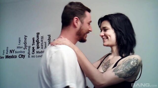 Ammirevole Teylor partecipa in trailer castana