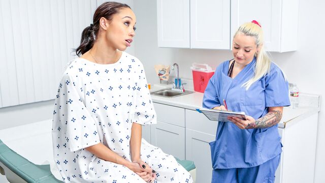 Attractive Alexis Tae and Hadley Haze's blowjob clip